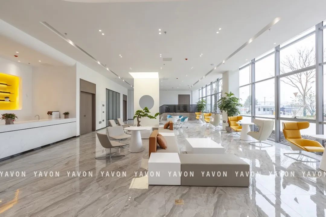 前臺(tái)休閑區(qū)桌椅沙發(fā)